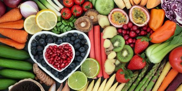 ¿Qué alimentos contienen más antioxidantes naturales?